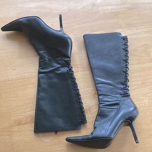 BCBG boots in black size 8.5, zipper on the side, very easy to get into